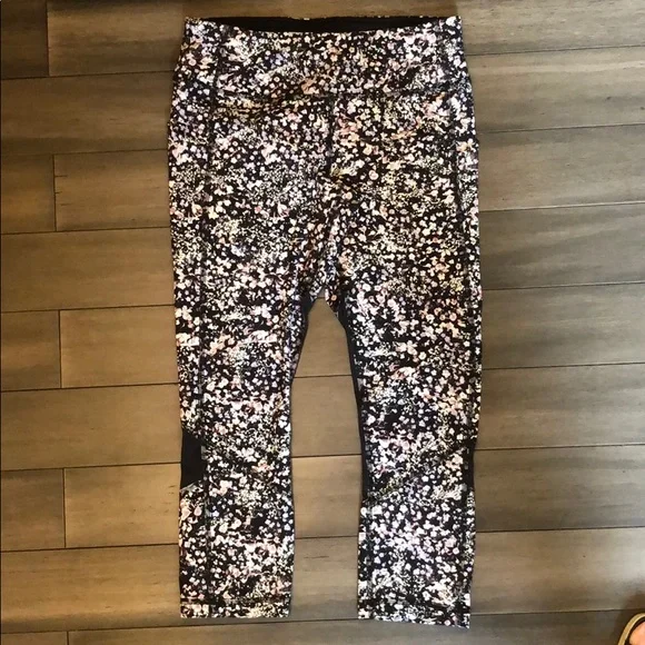 Set! Lululemon pace rival crop and cool racer back - Picture 4 of 15